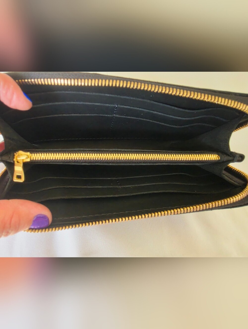 Portland Leather Large Accordion Zip Wallet - Smooth Black - Picture 4 of 5